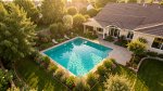 Standortwahl: Wo der Pool im Garten am besten steht